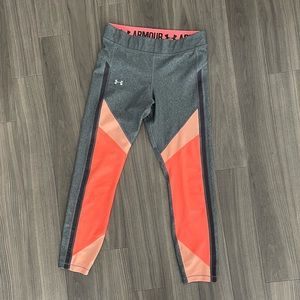 UA women’s cropped leggings